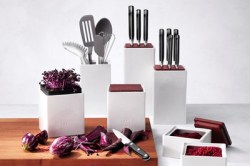 podstavki-dlja-aksessuarov.jpg_1