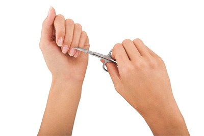 3-manicure-scissors.jpg